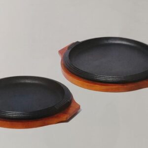 PLATO HIERRO FUNDIDO C/BASE MADERA